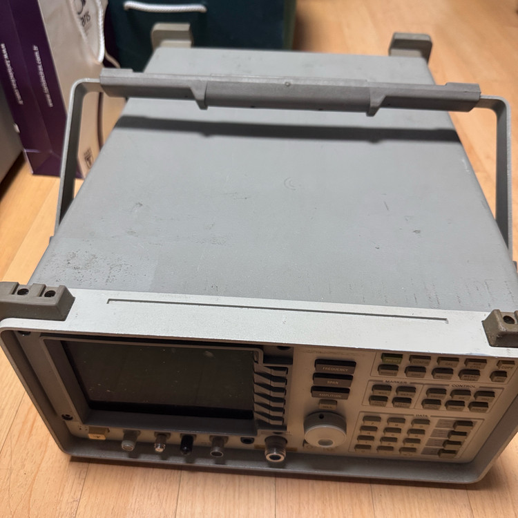 HP8561B 스펙트럼아날라이저 스펙트럼분석기 :50만원 이미지