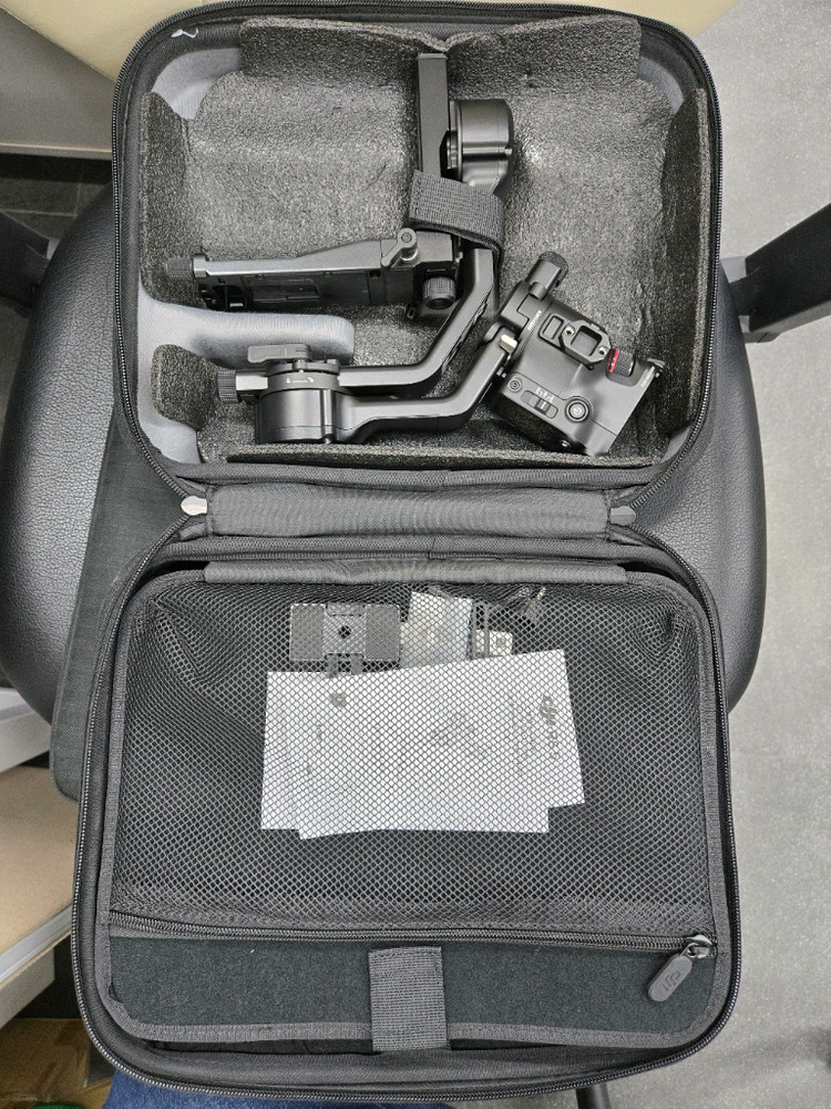 DJI RS5 Combo + Focus Pro Motor 포함 일괄 이미지