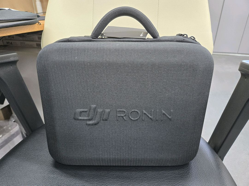 DJI RS5 Combo + Focus Pro Motor 포함 일괄 이미지