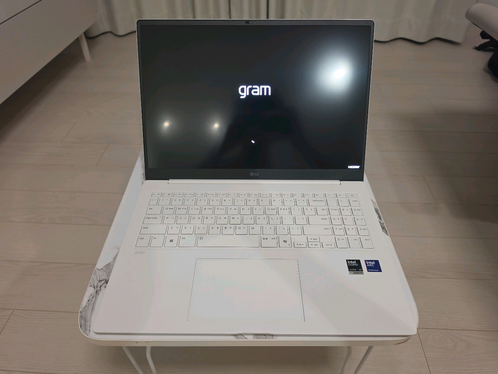 LG그램 프로16 X7 358H, 32GB, 2TB OLED 이미지
