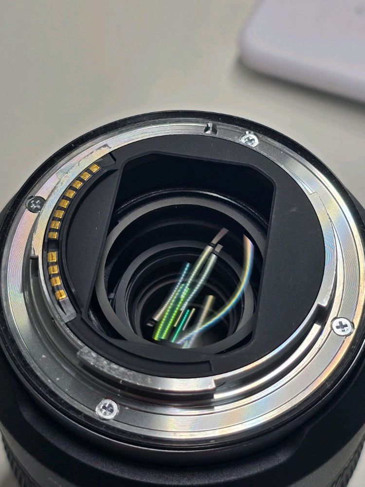 RF 마운트 24-105mm F4 L렌즈 이미지