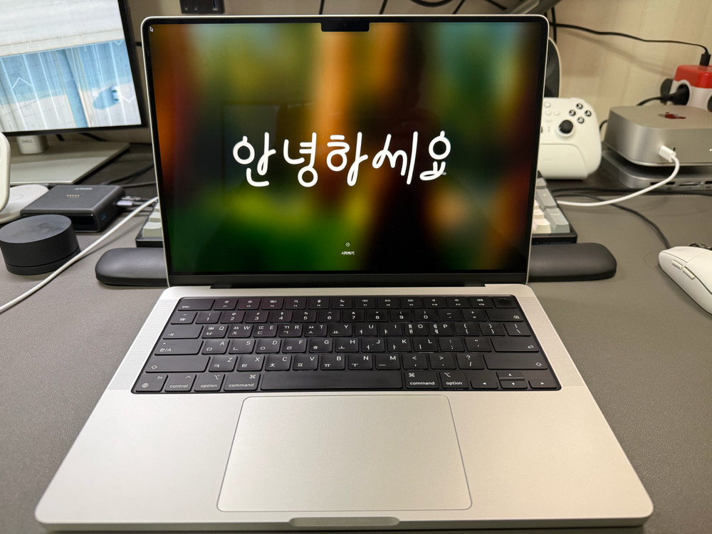 m1 pro 14인치 16/512 (사이클14) 실버 풀박스 이미지