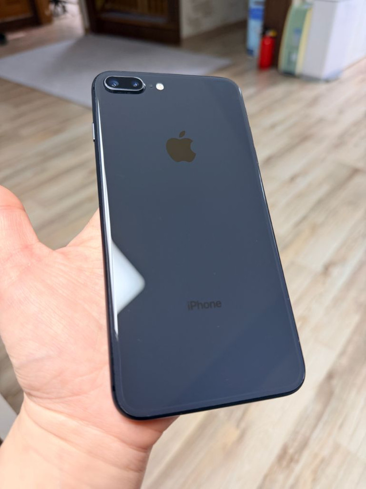 아이폰 8 플러스 스페이스 그레이 64GB 이미지
