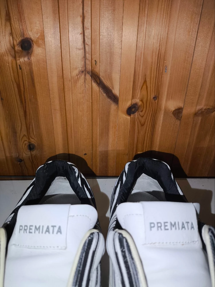 43 275mm 프리미아타 슬립온 스니커즈 이미지