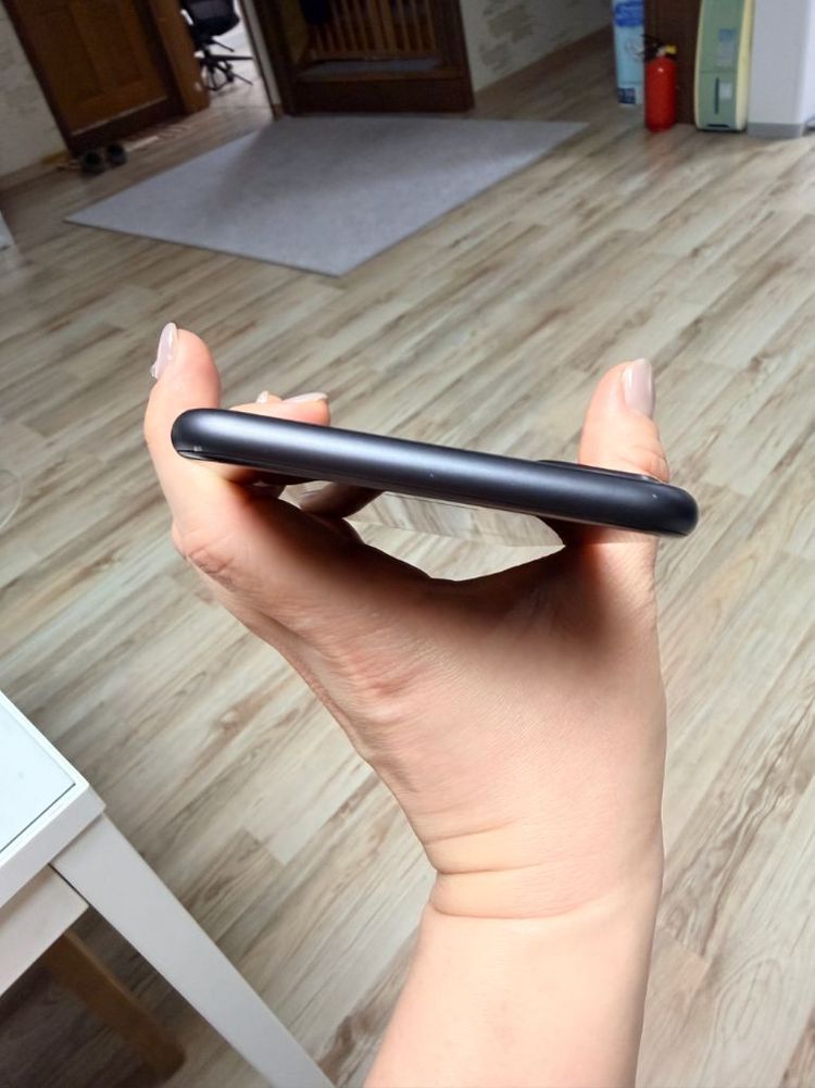 아이폰 8 플러스 스페이스 그레이 64GB 이미지
