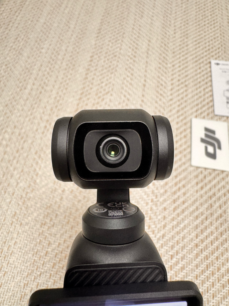 DJI 오즈모포켓3 풀박스 + 정품 삼각대 판매 이미지