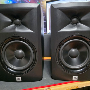 JBL LSR305 스튜디오 모니터 스피커 1조 / iMI MSSC-101 스피커 스탠드 일괄 팝니다. 이미지