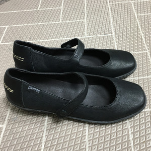 CAMPER 캠퍼 플랫 슈즈 35 225 이미지