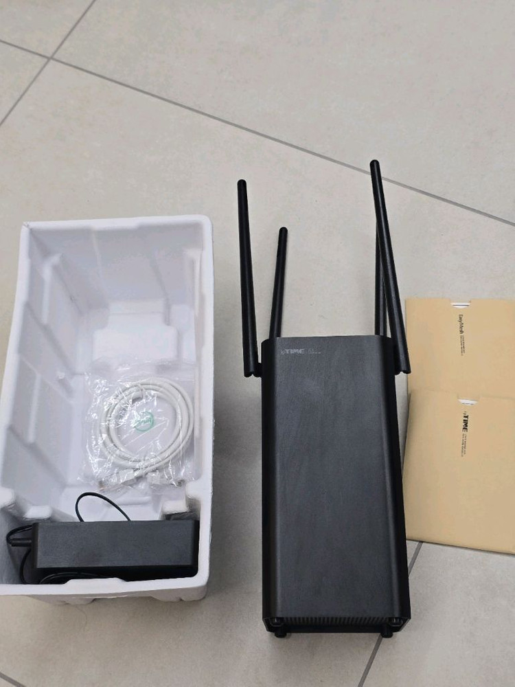 아이피타임 iptime AX5400BCM-6E 와이파이6E 유무선 공유기 이미지