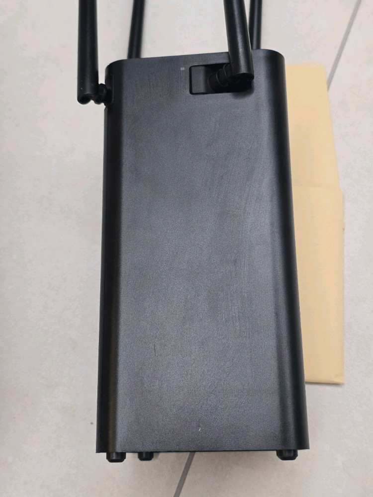 아이피타임 iptime AX5400BCM-6E 와이파이6E 유무선 공유기 이미지