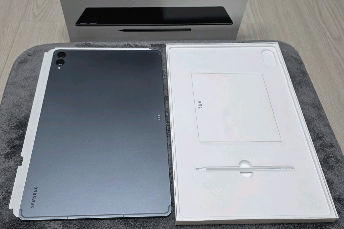 갤럭시탭 S11 울트라 wifi 512gb + 정품 슬림키보드북커버 세트 이미지