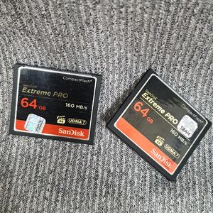 샌디스크 CF 64GB 메모리카드 이미지