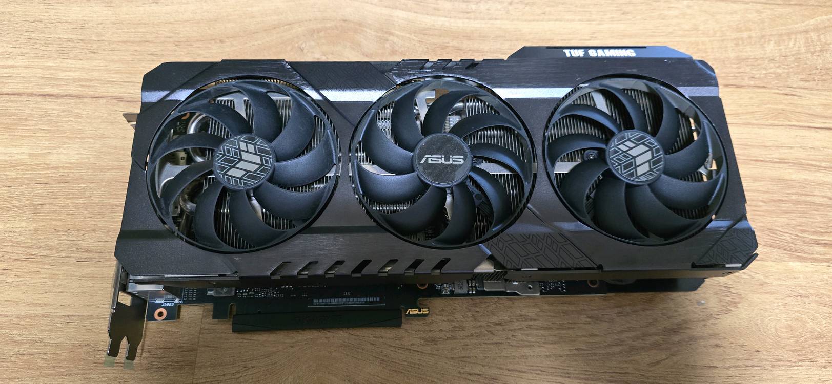 ASUS TUF RTX 3080 Ti 게이밍 그래픽카드 이미지