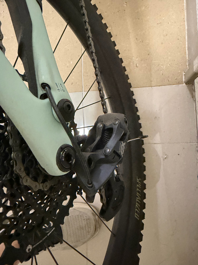 스페셜라이즈드 Turbo Levo 3 Comp Carbon 2023 이미지