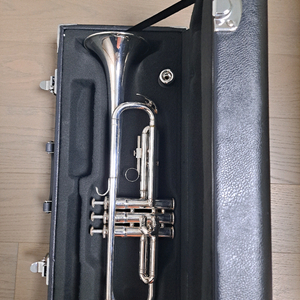 야마하 트럼펫 YTR-1335s 이미지