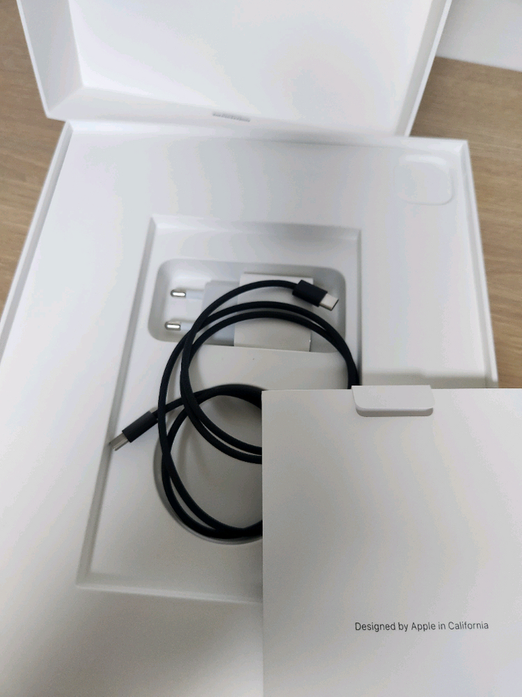 아이패드 프로 M4 13인치 256G Wi-Fi + 애케플 남음 이미지