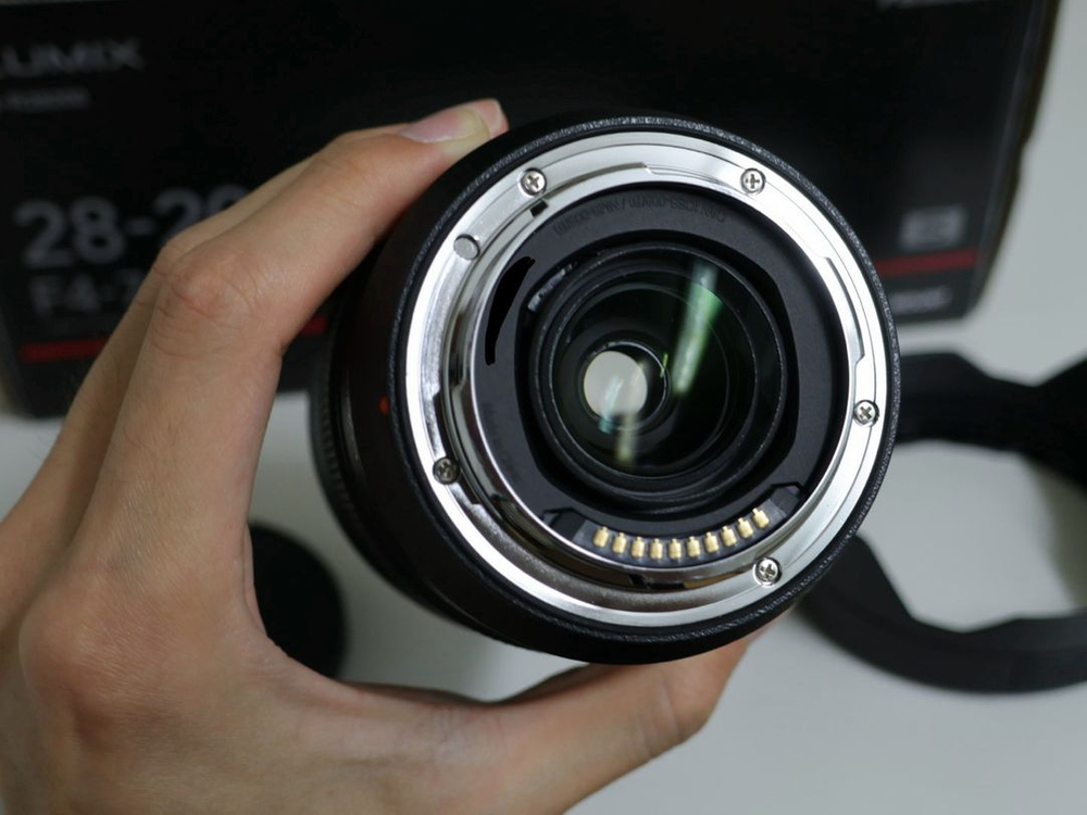 파나소닉 루믹스 28-200 f4-7.1 + B&W UV 필터 이미지