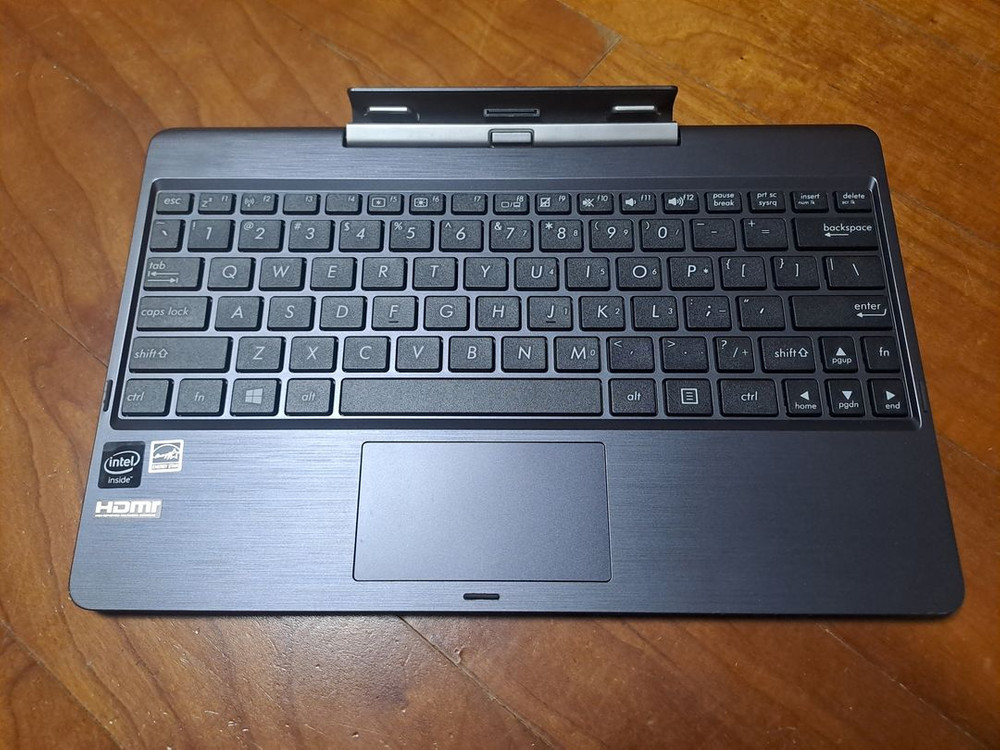 ASUS 트랜스포머북 전용 도킹 키보드 이미지
