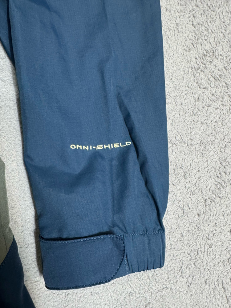컬럼비아 봄여름 경량 바람막이 M 노스페이스 마무트 아크테릭스 이미지