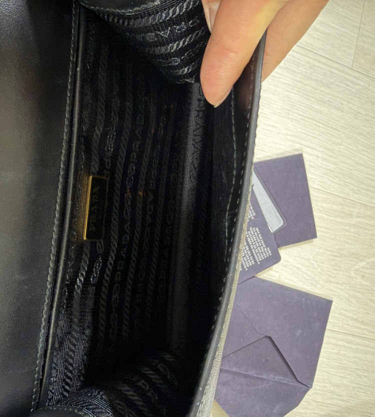 프라다 사피아노 체인백 (블랙, 금장) 이미지