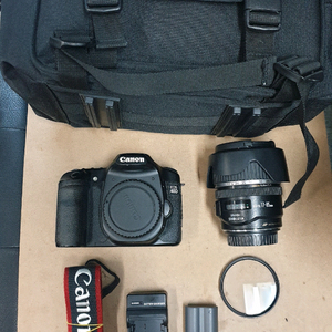캐논40d 바디 17~85 usm 렌즈키트 입니다. 이미지