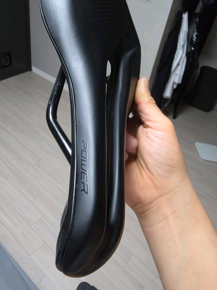 스페셜라이즈드 파워 안장 143mm 이미지