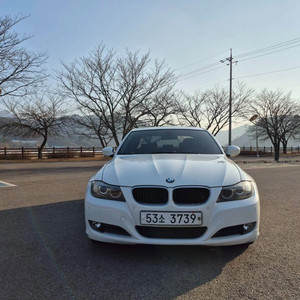 BMW 3시리즈(5세대) 320d 이미지