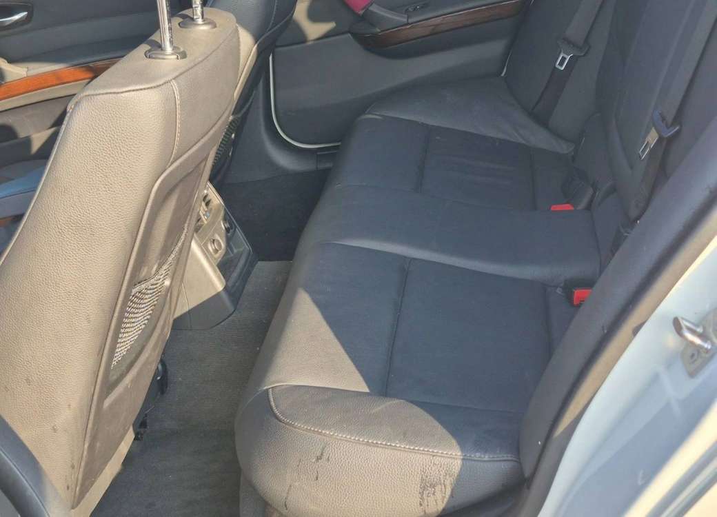 BMW 3시리즈(5세대) 320d 이미지