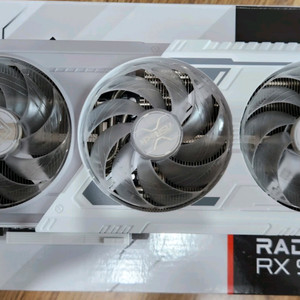 ASRock 라데온 RX 9070 XT 스틸레전드 화이트 이미지