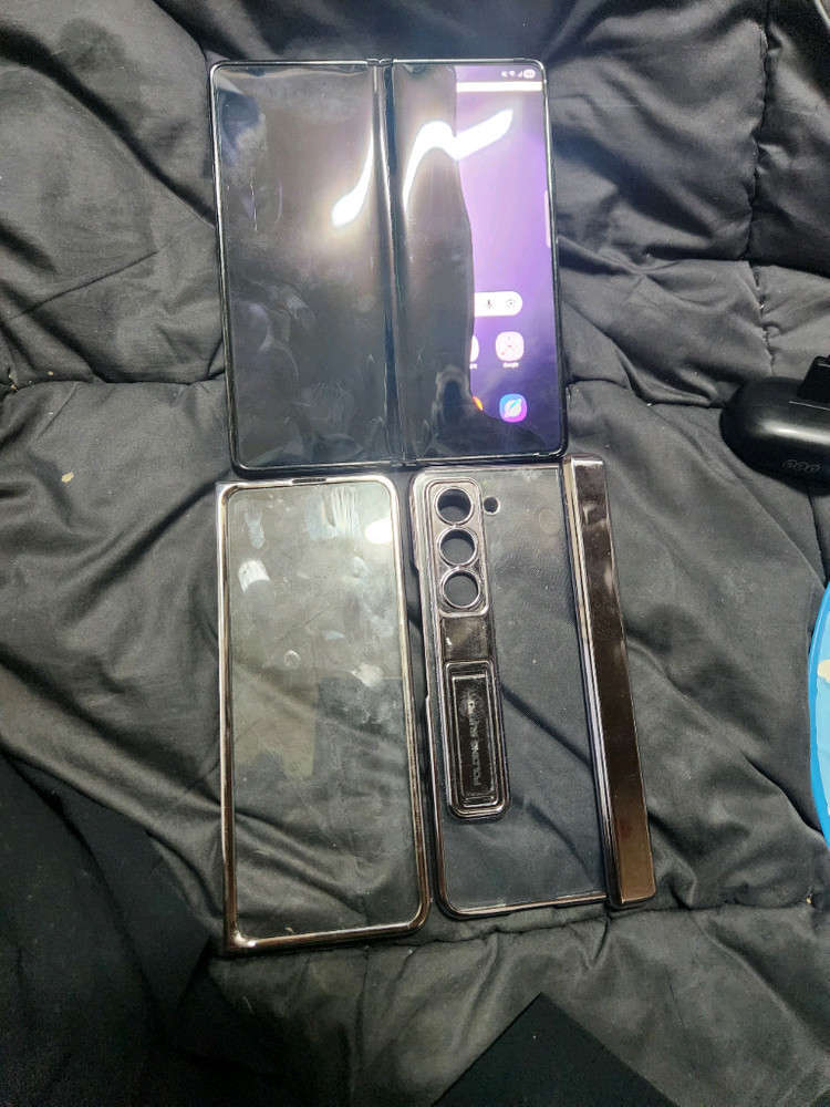 KT용 갤럭시 Z폴드5 256GB 부품폰 판매합니다 이미지