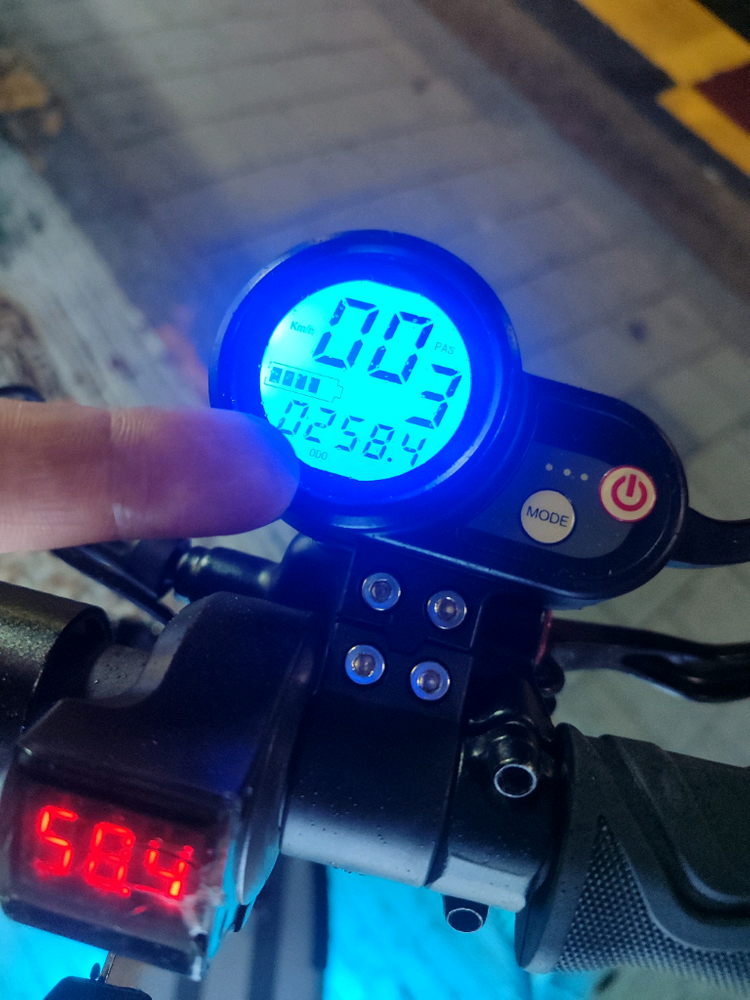 260키로신품급 싱글모터계 레전드명기체 LG배터리 대리용가성비 짱유로휠 fe 1000r 60v17ah신품120만 이미지