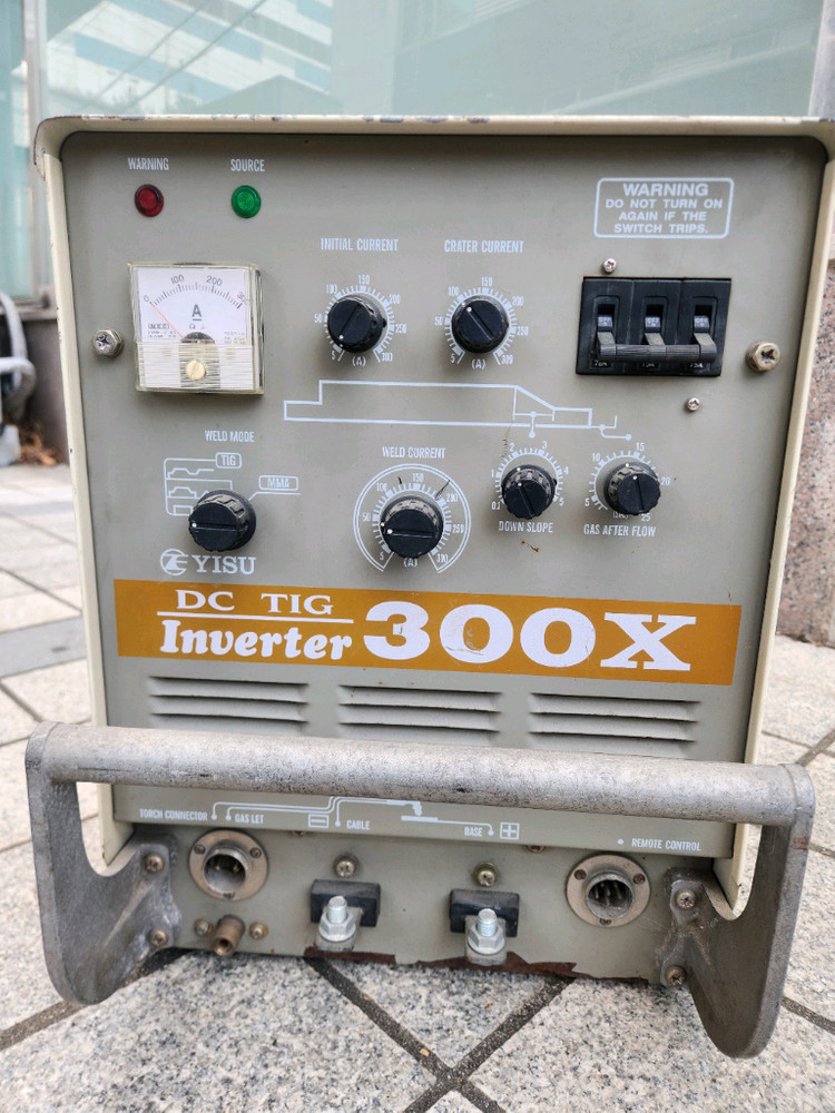 이수 300X 알곤용접기 판매합니다 이미지