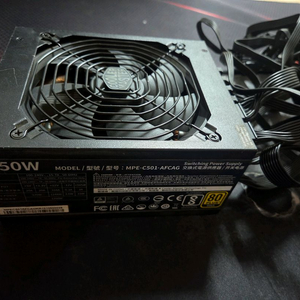 쿨러마스터 MWE GOLD 1250W V2 파워 서플라이 이미지