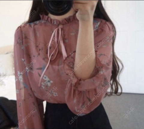 세컨에디션 여신 블라우스 이미지