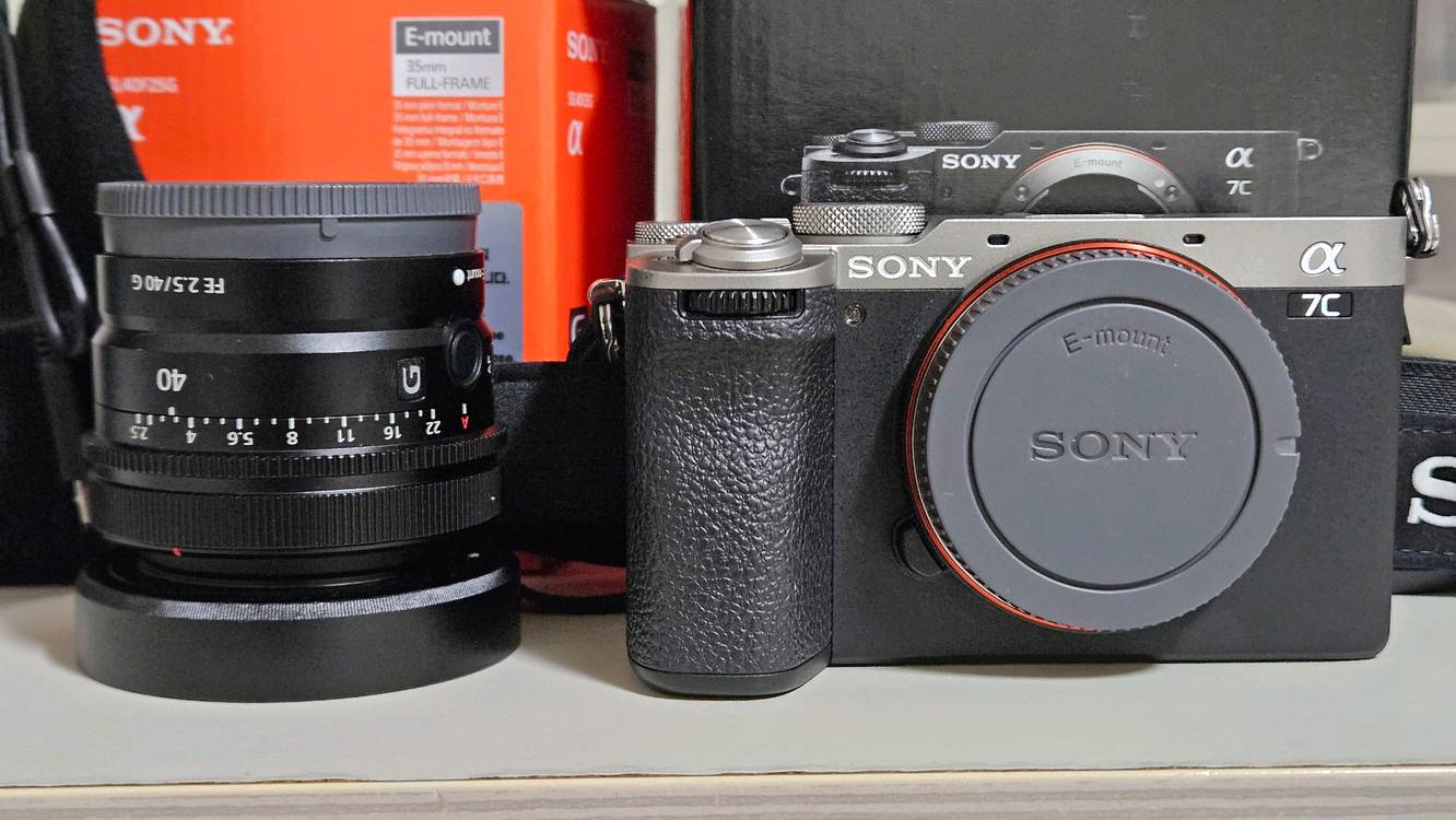 소니 미러리스카메라 A7C2 (본체+FE 40mm F2.5 G 렌즈) 이미지