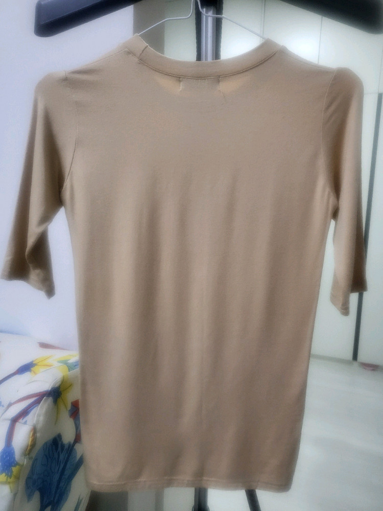 (거의새옷)기본 데일리 실키한 고급 티셔츠 Free 이미지