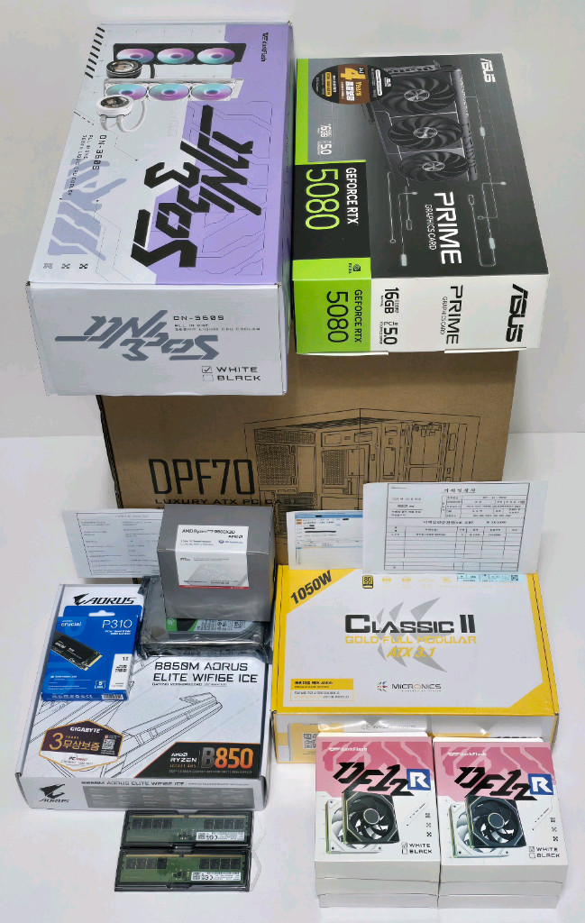 (RTX 5080 새제품 화이트)9800X3D, 32GB, B850M, 수랭쿨러, 1050W, 방송 게이밍컴퓨터본체 이미지