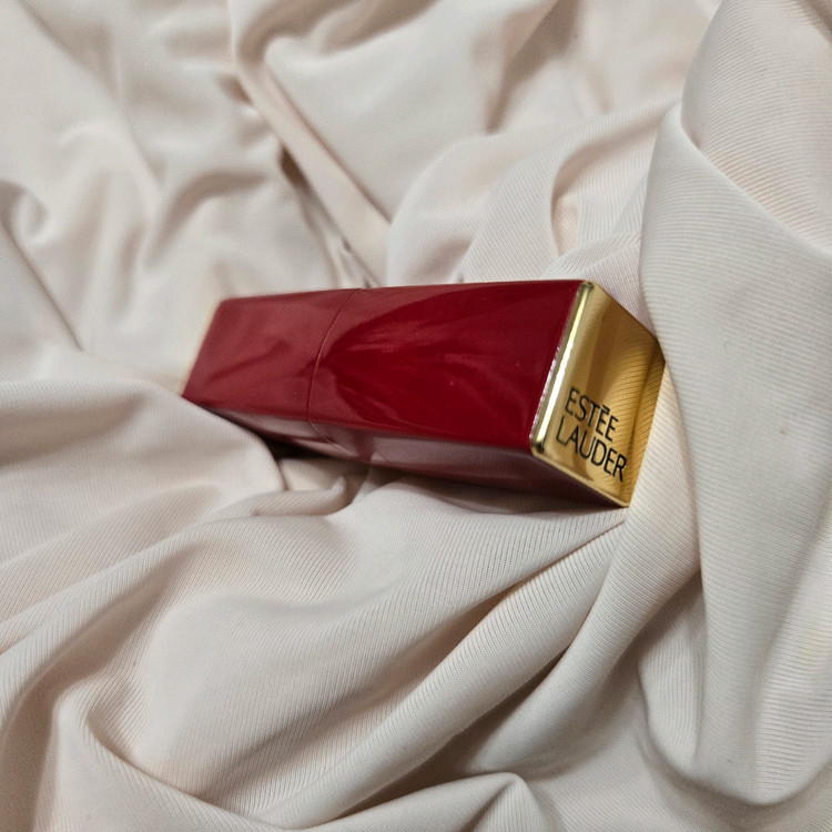 에스티로더 estee lauder 한정판 퓨어 컬러 엔비 립스틱 340 엔비어스 웜톤 쿨톤 레드 소녀시대 윤아 이미지