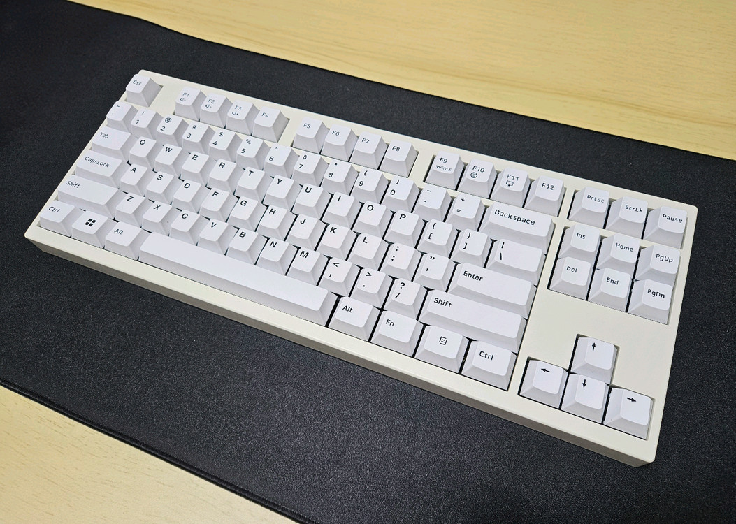 베놈 venom 87he 80he 자석축 키보드 이미지