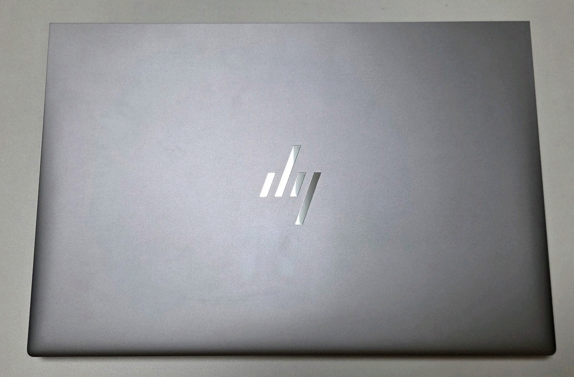 ZBook Studio 16 G10 노트북 이미지