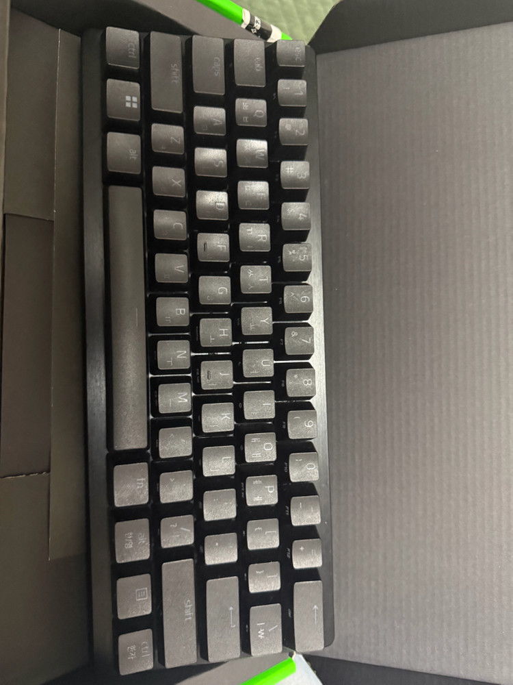 레이저 헌츠맨 v3 pro mini 이미지