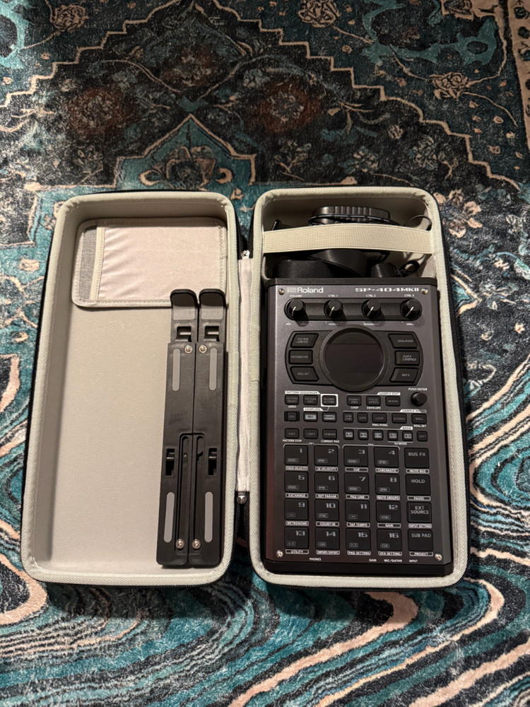 Roland SP-404 mk2 이미지