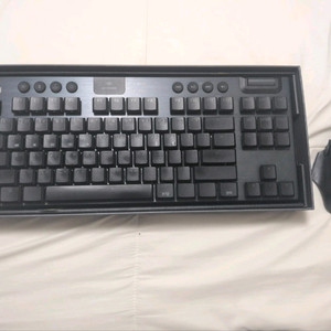 로지텍 G915 TKL + G502X PLUS 이미지