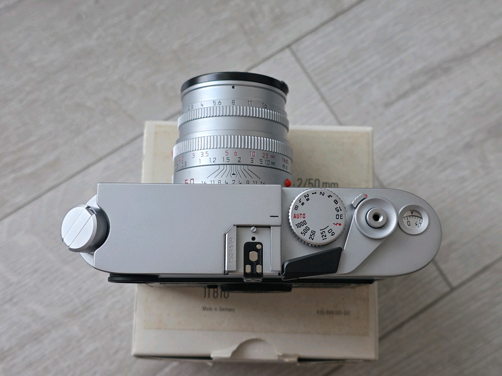 라이카 m7 후기형 (35시리얼) + 주미크론 50mm 현행 (6 bit) 실버 이미지