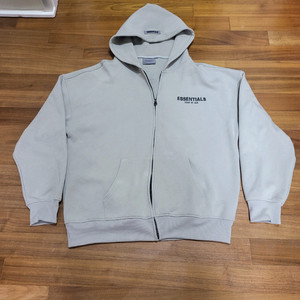 후드 집업 자켓(Fear of God Essential 사이즈 110)팝니다 사용감이 있습니다 이미지