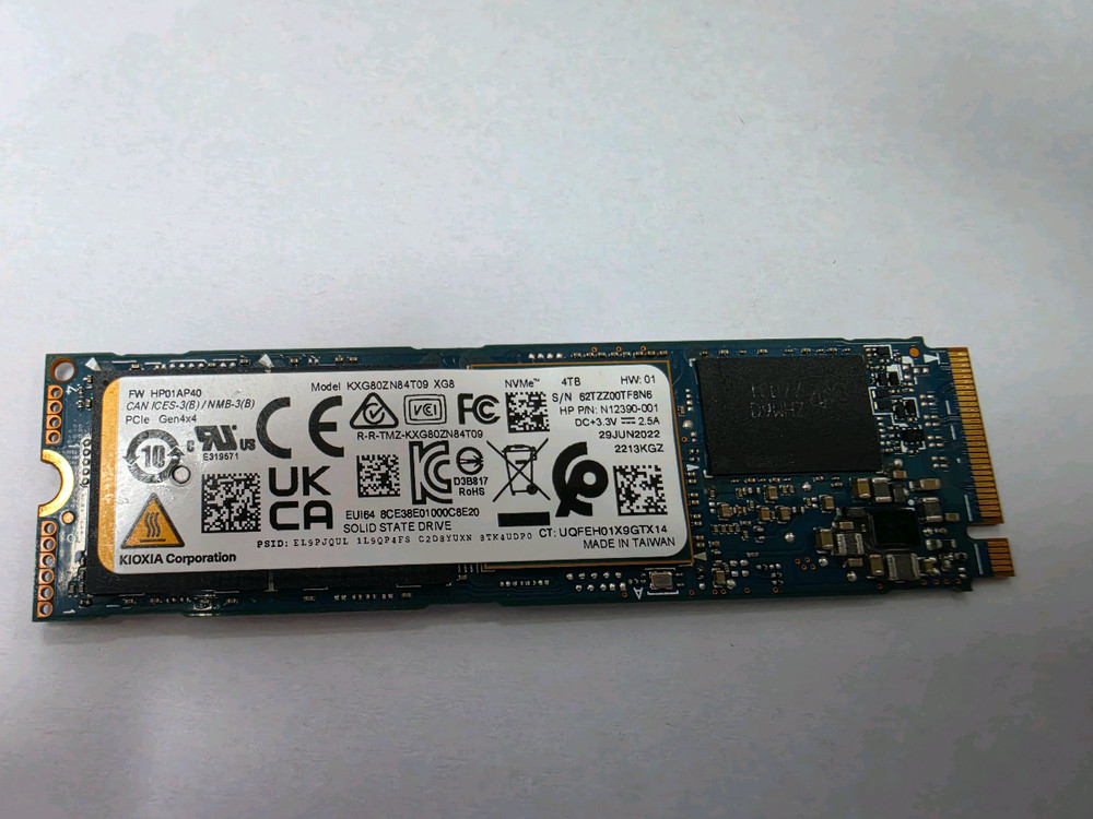 키오시아 SSD 4TB 이미지