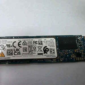 키오시아 SSD 4TB 이미지