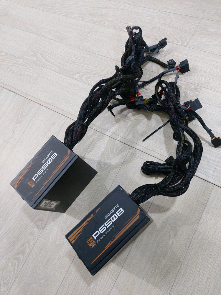 기가바이트 650W 파워/ 2개 4만원발송 이미지