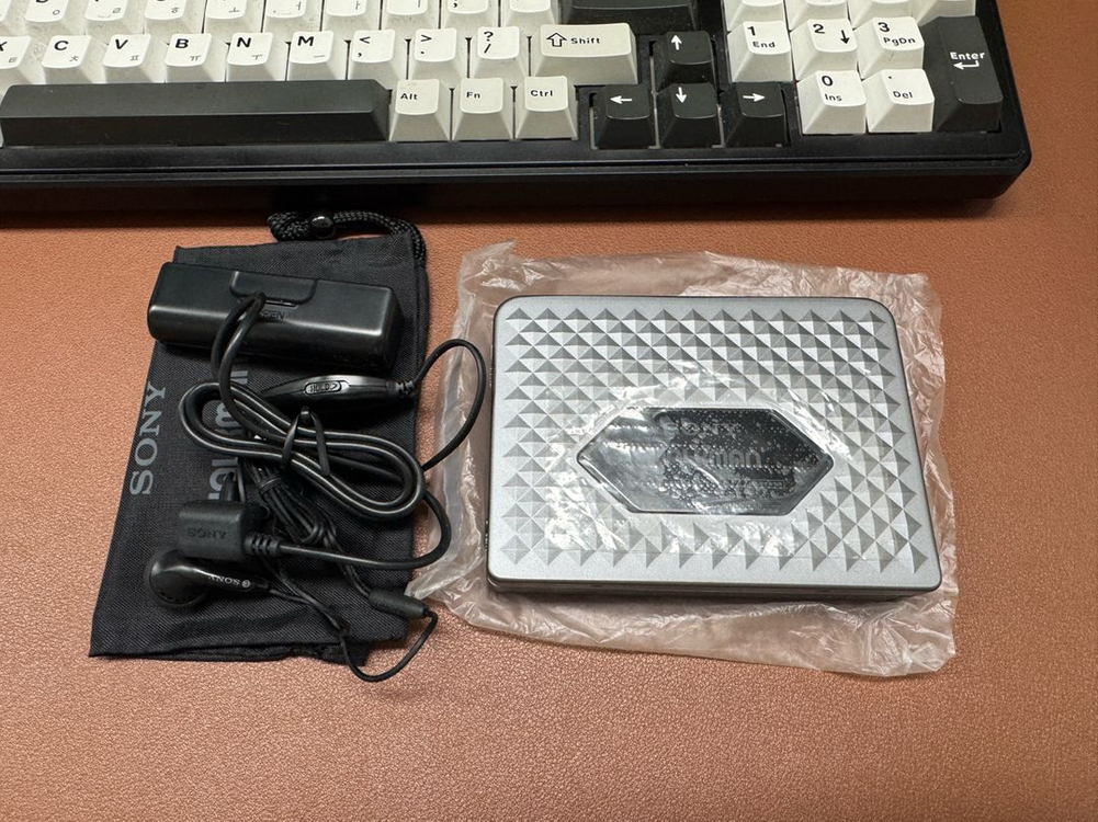 SONY WM-EX668 워크맨 이미지
