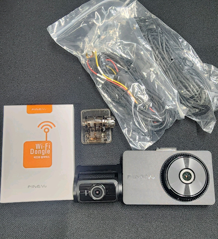 (10만 용인,성남,광주 무료설치)파인뷰 X3300 QHD 와이파이동글이,32기가 블랙박스 판매 이미지